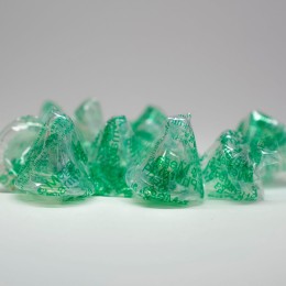 Соска-запаска на бутылку силиконовая "Mega Pharma" в баночках